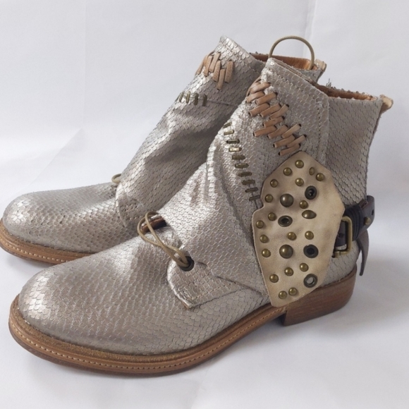 AS 98 FREE PEOPLE CROCODILE BOOTS SZ 7 NIB - Picture 5 of 6